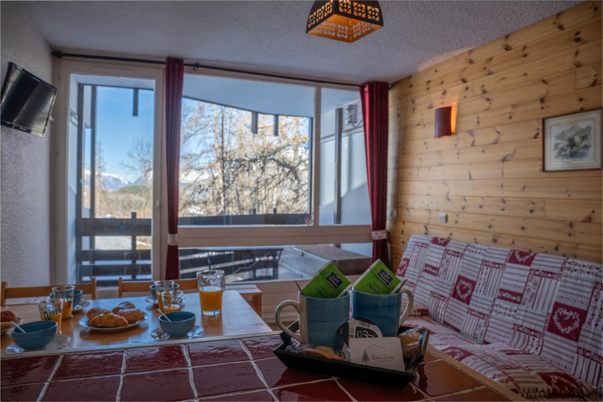 Doux Crepuscule - Au Bord Des Pistes - Parking Apartment Enchastrayes Exterior foto